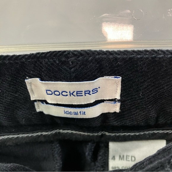 Dockers Ideal Fit Straight‎ Leg corduroy Pants Black cotton women’s size 4 New - Picture 3 of 10